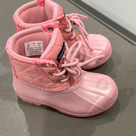 Sperry Kids Light Pink Rain Boots - Picture 4 of 9